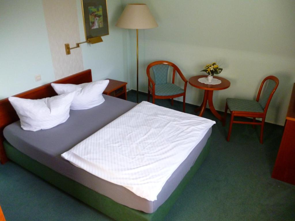 Hotel Brandenburg Кеніґс-Вустергаузен Номер фото